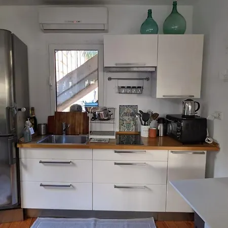 Апартаменты Cosy 1-bed Studio In *