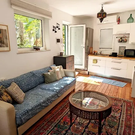 Cosy 1-bed Studio In * Рим